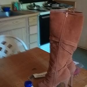 Ladies size 6 and a half suede boots